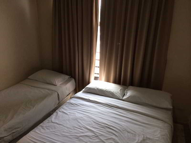 Hotel Zamburger Sg Bakap Kampong Gurun Екстериор снимка